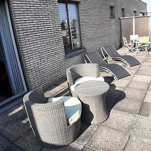 https://brussels-louise-penthouse.brusselshotelsbook.com